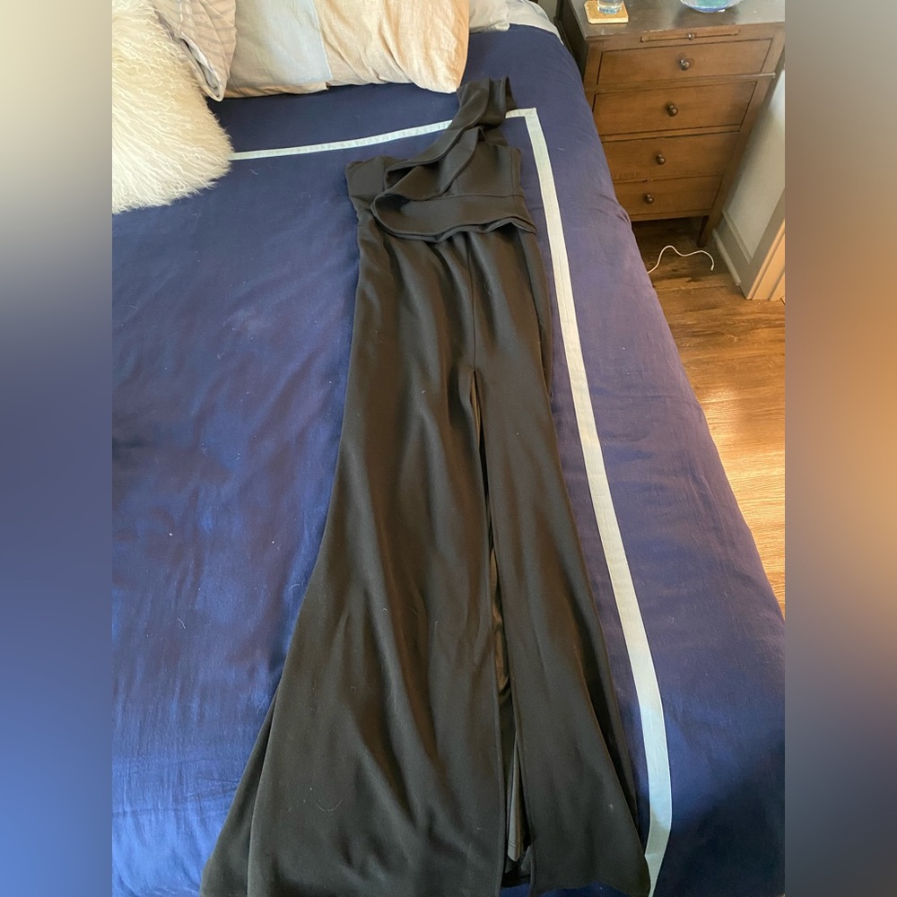 Lulu’s One Shouldered Evening Gown